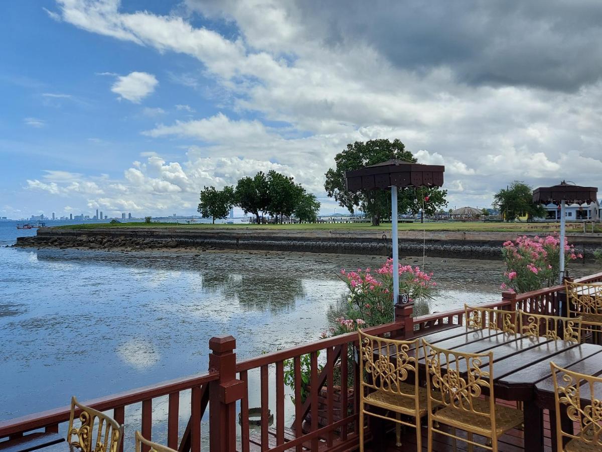 Ruan Talay Bangsaray Hotel ชลบุรี ภายนอก รูปภาพ