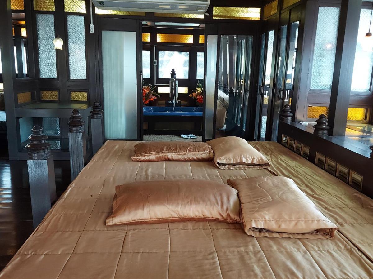 Ruan Talay Bangsaray Hotel ชลบุรี ภายนอก รูปภาพ