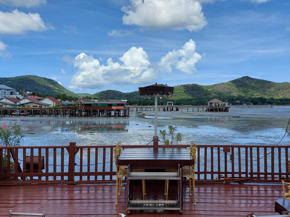 Ruan Talay Bangsaray Hotel ชลบุรี ภายนอก รูปภาพ